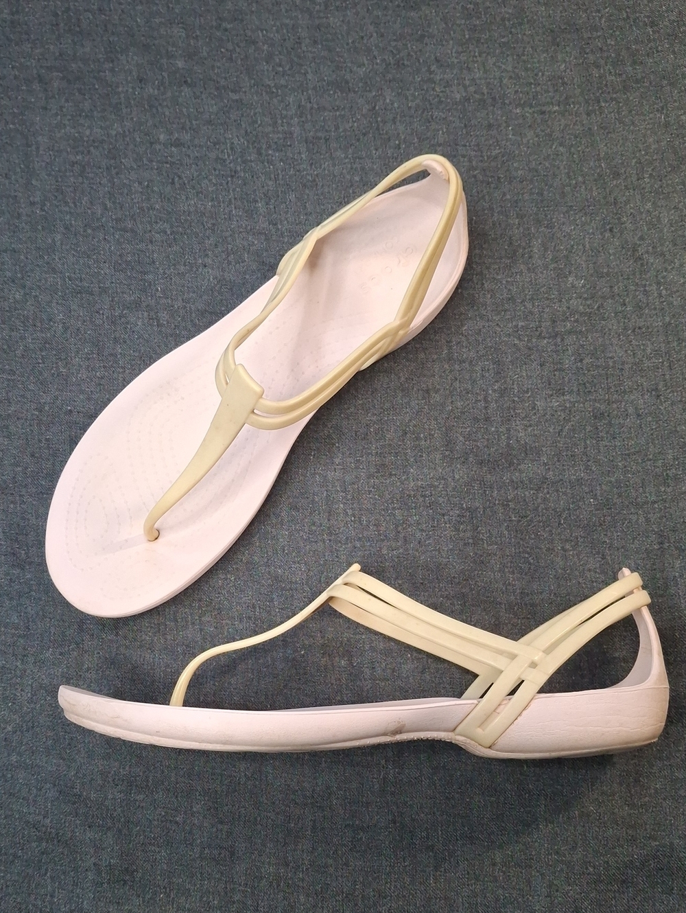 Crocs Isabella T-strap Sandals Pale Pink Cream Size W11
